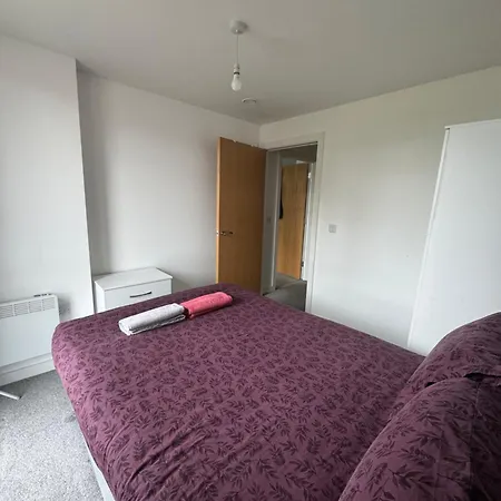 Luxury 1Br Near Manchester Town Exterior photo