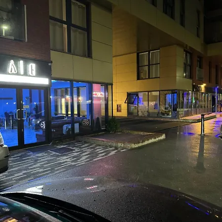 Luxury 1Br Near Manchester Town Exterior photo
